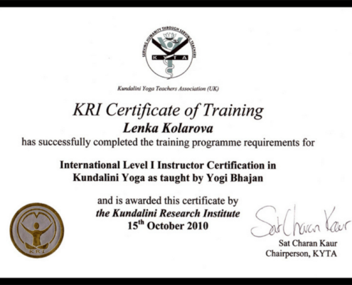 Lenka Kolárová Kundalini Yoga certifikát